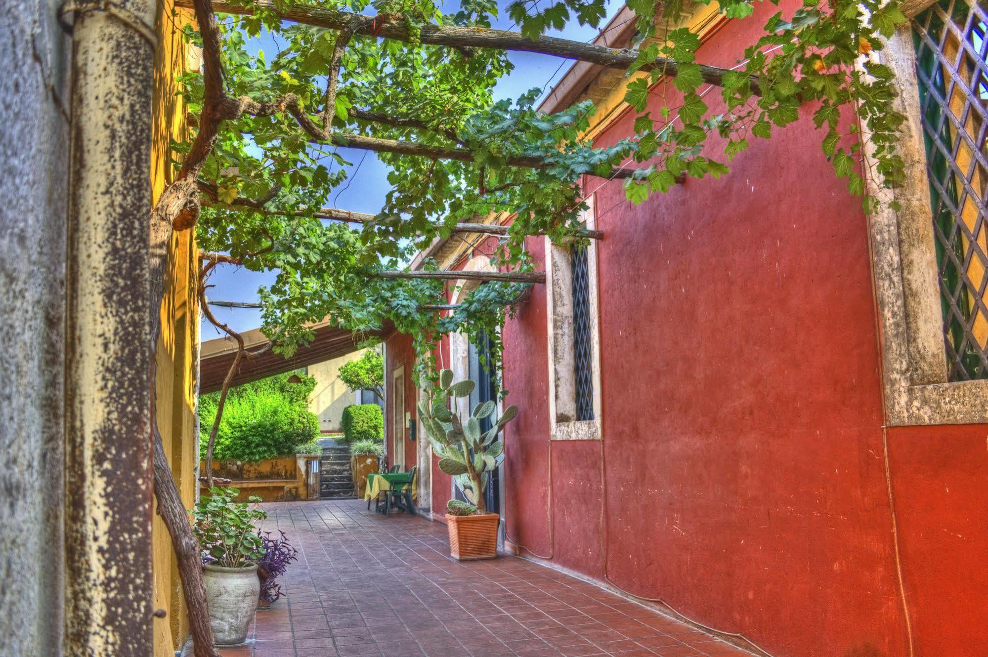 Agriturismo Roccadia Carlentini Bagian luar foto