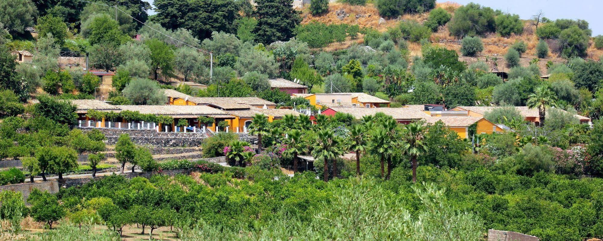 Agriturismo Roccadia Carlentini Bagian luar foto