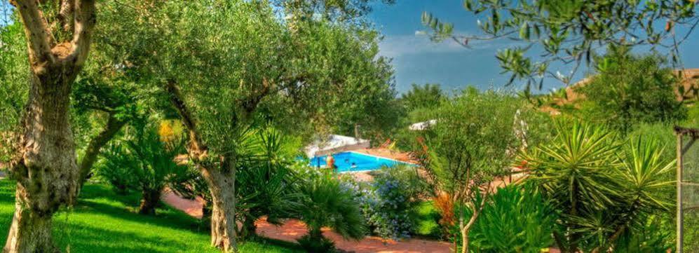 Agriturismo Roccadia Carlentini Bagian luar foto