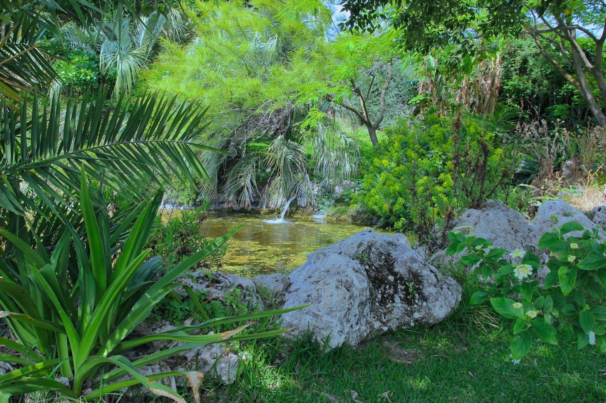 Agriturismo Roccadia Carlentini Bagian luar foto